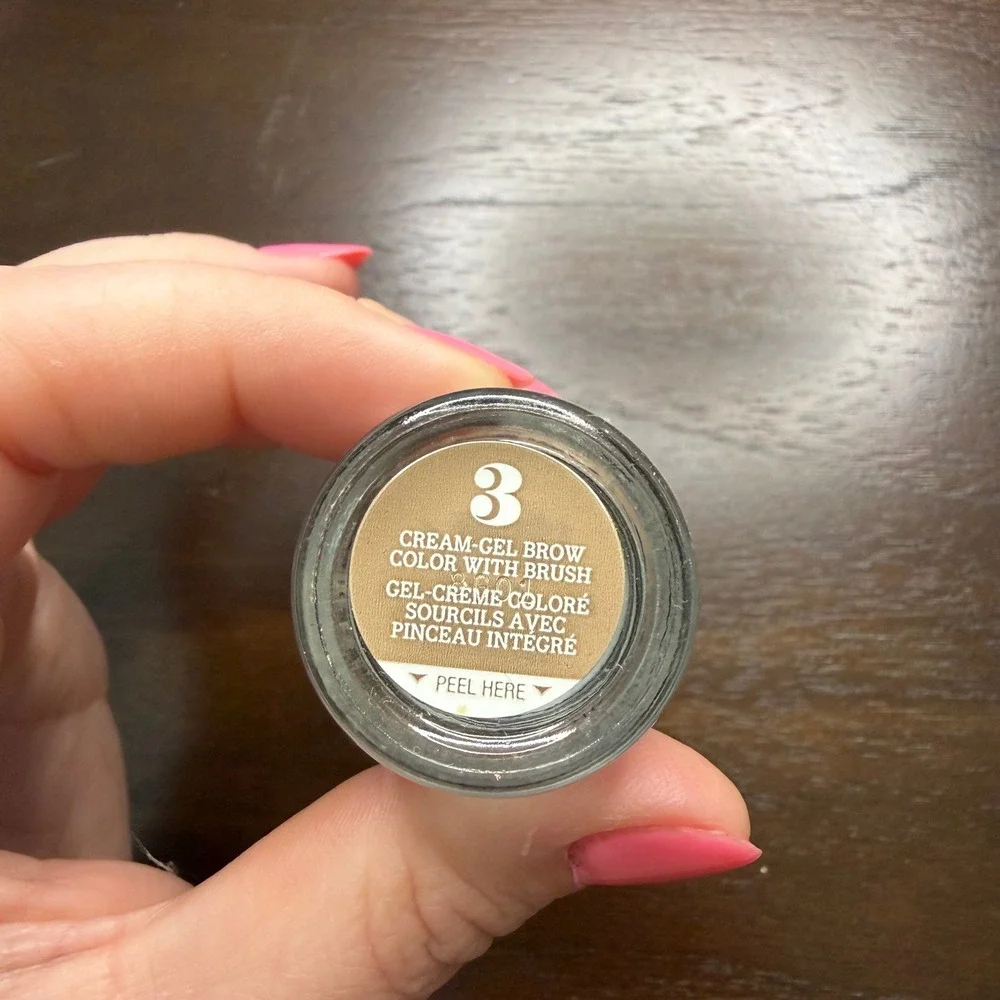 Benefit 100% authentic